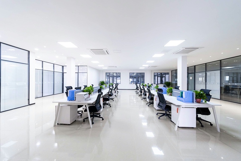 四川零零柒弱電工程公司帶你認(rèn)識，工廠辦公室場景下需要配備哪些安防設(shè)備？
