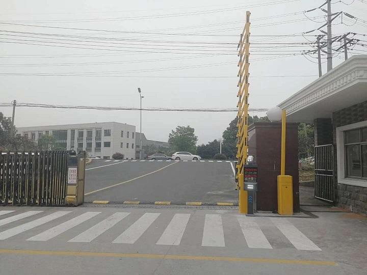 工廠車牌識別系統(tǒng)率低怎么解決？